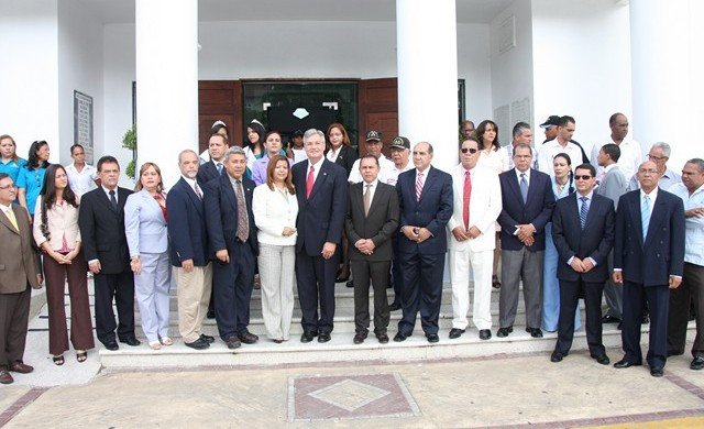 Moca, distingue con &ldquo;Llave de la Ciudad &ldquo;al Alcalde de Fort Myers